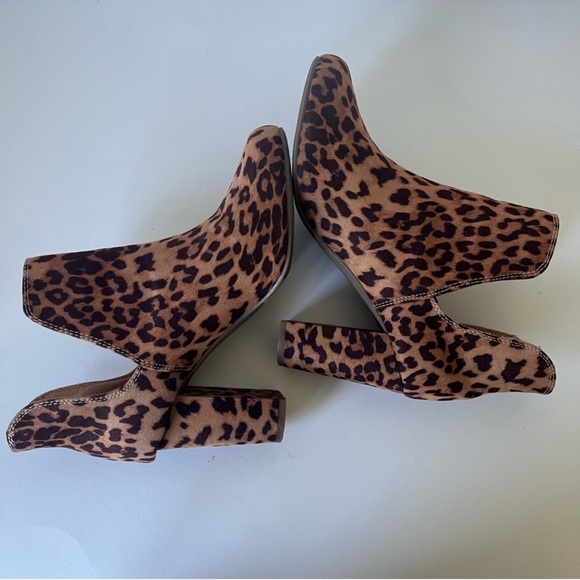 NWT Lane Bryant Dream Cloud Animal Print Bootie in size 10W. - Picture 6 of 10